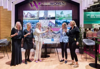 Municipality of Zwolle and VanWonen sign partnership agreement for 140 homes